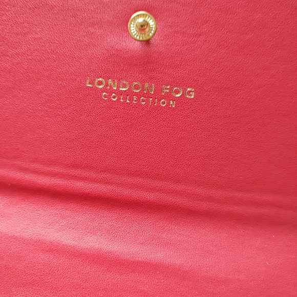 London Fog Lara red & white flap wallet - vegan leather - Picture 5 of 12